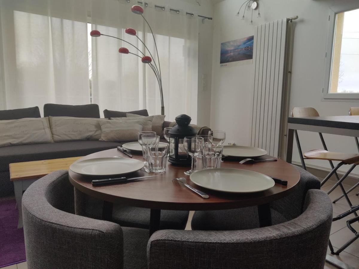 Plages Du Debarquement Holiday home Agy